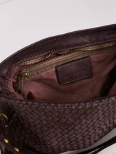 TOREBKA VINTAGE PLECIONA Z NITAMI NA RĄCZCE KAWOWA