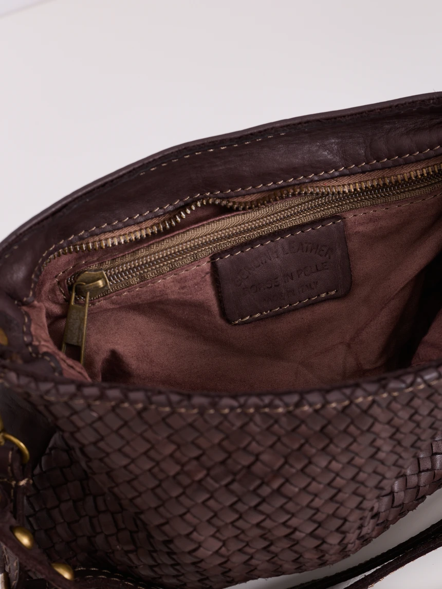 TOREBKA VINTAGE PLECIONA Z NITAMI NA RĄCZCE KAWOWA