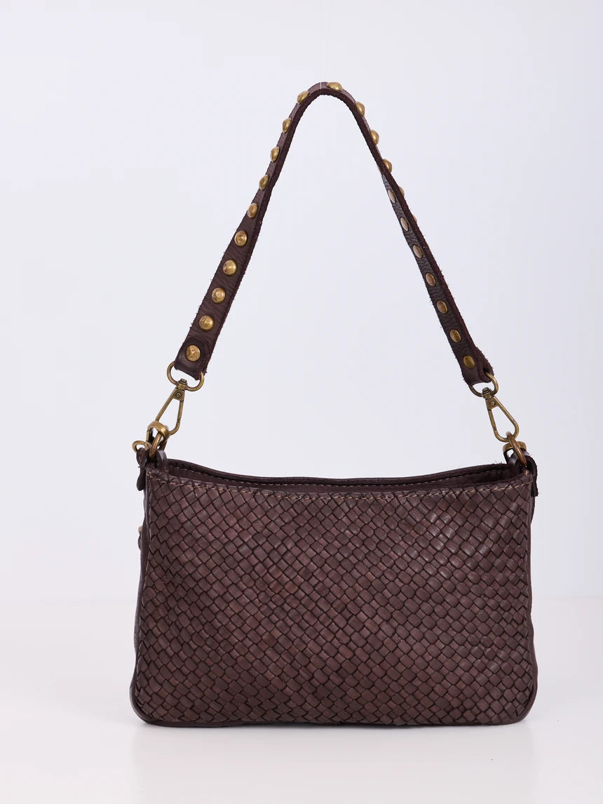 TOREBKA VINTAGE PLECIONA Z NITAMI NA RĄCZCE KAWOWA