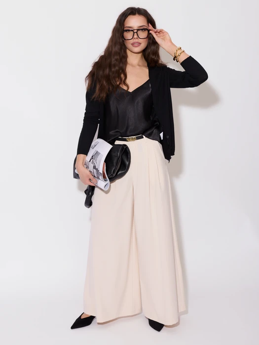 SWETEREK ZAPINANY NA GUZIKI DEKOLT KORONKA CZARNY